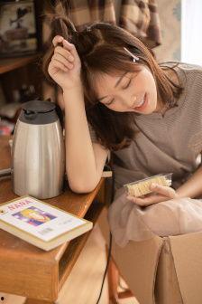 女友的妈妈 在线,我与女友妈妈的温馨对话